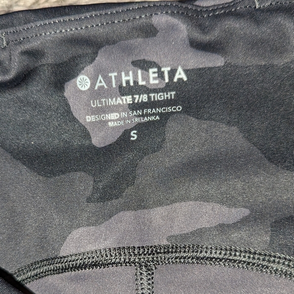 Athleta Ultimate 7/8 Tight Camo Women's Small - Picture 7 of 11